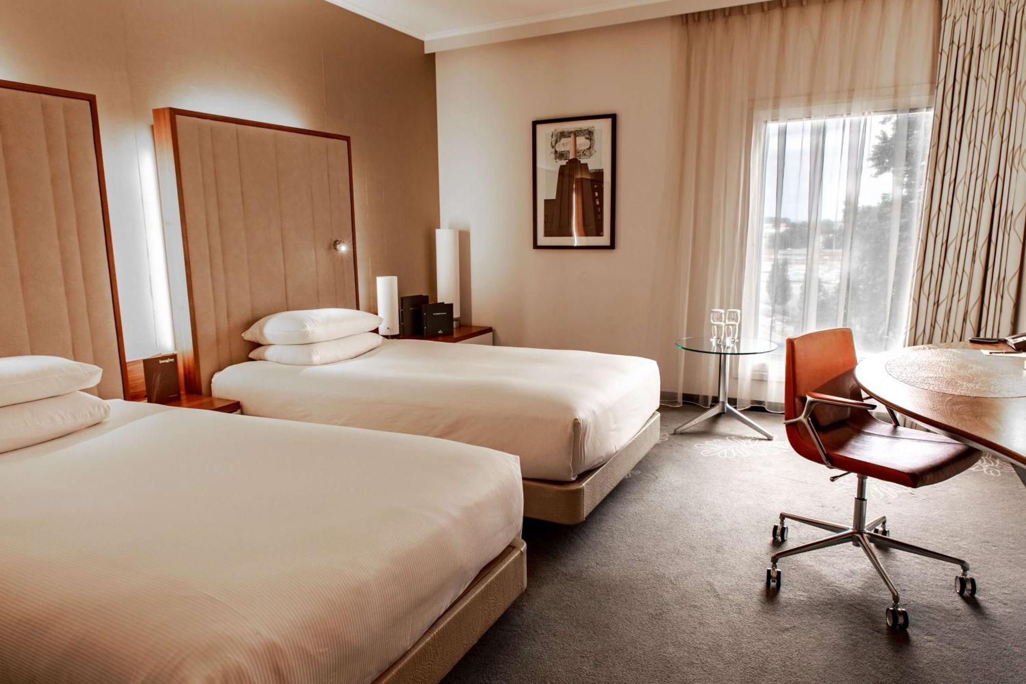 Hilton London Heathrow Airport Terminal 5 Hotel Hillingdon Luaran gambar