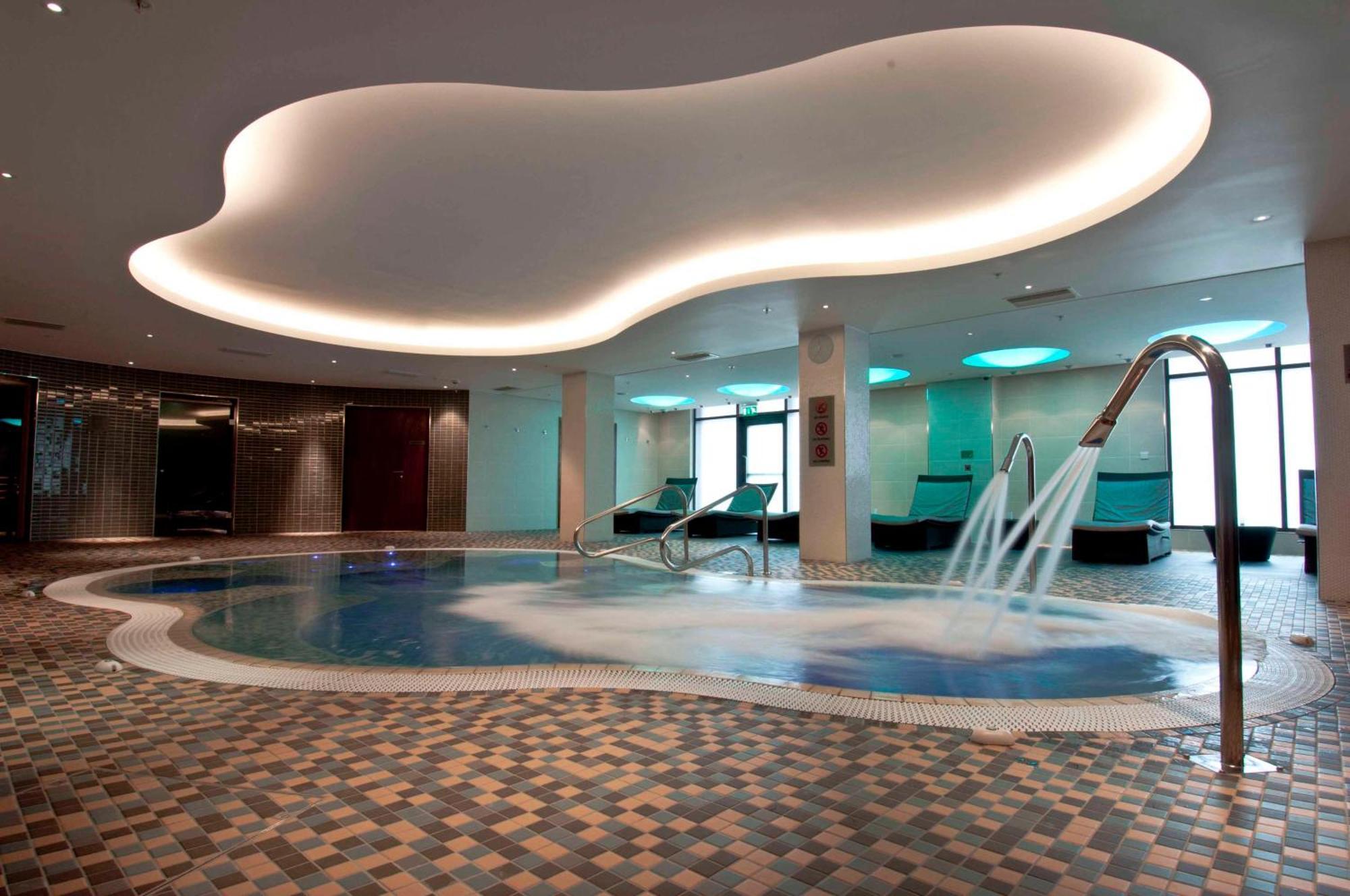 Hilton London Heathrow Airport Terminal 5 Hotel Hillingdon Luaran gambar